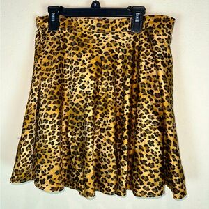 NWT Francesca’s animal, print flare lined mini skirt, women M